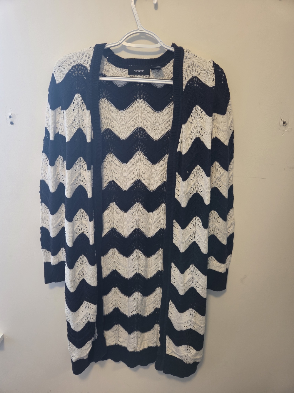 VERVE Chevron Open-Front Cardigan - Black & White
